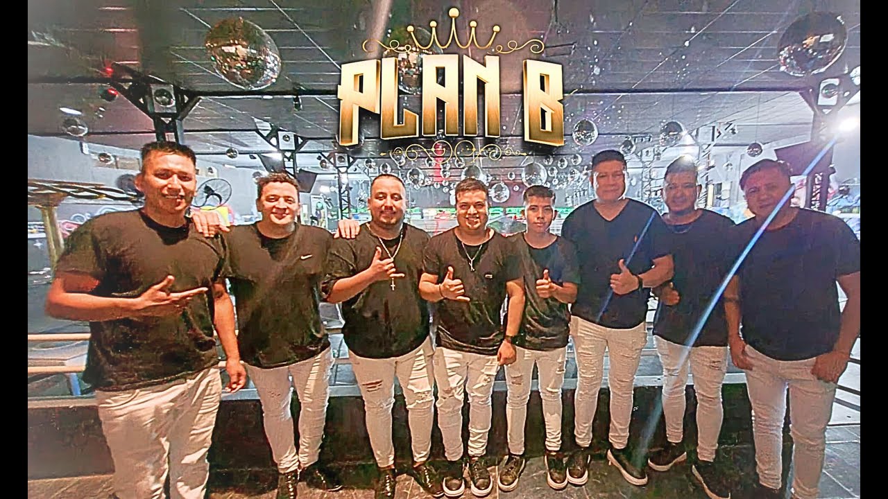 GRUPO PLAN B - ENGANCHADOS DE IVAN RUIZ 2023 - YouTube