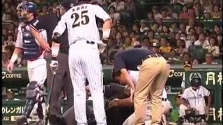 新井貴浩、たった1打席で審判と自分とバットにダメージを与える。 | Baseball Channel