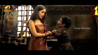 Prithviraj & Mallika Kapoor planning to elope - Adbutha Dweepam Movie Scenes