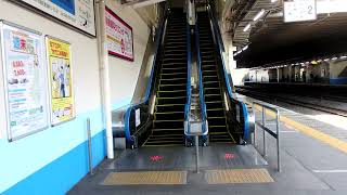 武蔵野線東浦和駅2番線ホーム 日立製エスカレーター HITACHI Escalators/l'escalator