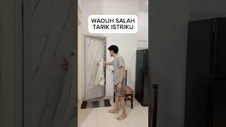 WADUH DERBY SALAH TARIK KE KAMAR MANDI