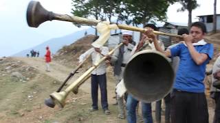 पुर्वी पहाडको पञ्चे बाजा । कसलाई मन पर्दैन र ? यहाँ कर्नालको विशेष महत्व छ ।