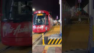 高雄環狀輕軌科工館出站（逆行） Kaohsiung Circular LRT departing from Science\u0026Technology museum 環状軽軌の電車科工館駅を發車しています