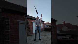 Learning reverse cascade with clubs - day 25 of #juggling every day