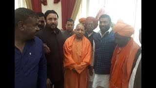 MLA अवतार भड़ाना के घर पहुंचे CM योगी