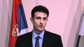 Dodela nagrada uspesnim ucenicima - Predsednik Opstine Odzaci Predrag Cvetanovic