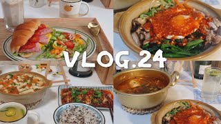 日常生活vlog:一人食|一日三餐|做饭|独居生活|冬日治愈生活|制作新年礼物|三明治|口水鸡|番茄龙利鱼煲|泡菜肥牛汤|韩式拌饭