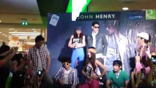 อ๋อม_John Henry Fashion Show @Robinson ขอนแก่น #1/3 by Queen_Bee