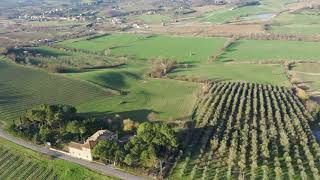 Casali in toscana visti da drone