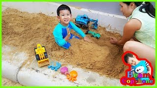 น้องบีม | เล่นทราย เล่นรถของเล่น Toys