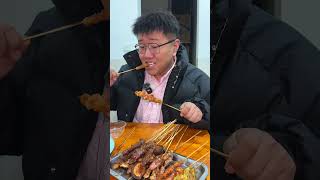 长安区樊川路，人气东北烧烤，尝尝味道怎么样？ 人间烟火 美食vlog 省饭课代表 打卡街边美食 东北烧烤