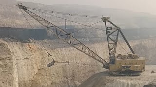 The world biggest Dragline with coal mining