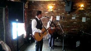 Intrepid Duo performing at The Our-Pub Artiste Showcase at The Q Inn, Stalybridge