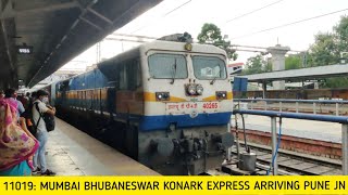 11019: Mumbai - Bhubaneswar Konark Express Arriving Pune Jn : PUNE WDP4D , Indian Railways