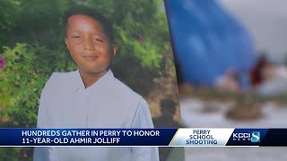 Perry community comes together to pay respects to Ahmir Jolliff, killed in school shooting