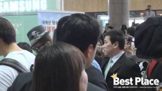 [FANCAM] 110712 JUNHO Gimpo Airport (to Japan) {3}