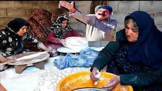 The warmth of love, the most intimate moments with the baking of love bread