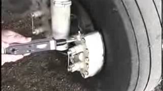 Testing Airplane Hydraulic Valves and Actuator Leaks with UL101 Ultrasound Detector