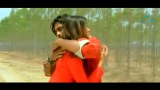 Aata Movie Scenes - Siddharth trying to save Ileana - Sunil, DSP