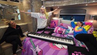 MY BUS TOUR! - JoJo Siwa