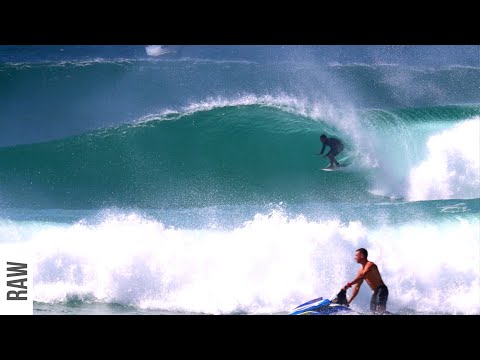 TUBES DON'T GET MUCH EASIER THAN THIS (RAW SURFING)