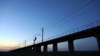 夕暮れ時のほくほく線 特急はくたか(犀潟駅～くびき駅間) 2014.10.19