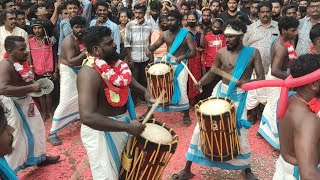 @പറമ്പന്തള്ളി ഷഷ്ഠി | തിരക്കിനിടയിൽ ആബുലൻസിനു വഴി ഒരുക്കിയതും ശ്രദ്ധേയമായി.