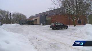 Death investigation underway after body found near Des Moines library