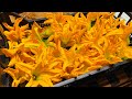 Pesto di fiori di zucca .ottimo con la pasta, sui crostini,sulle patate