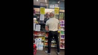 Conor McGregor shopping at a local store in Dublin 🍀🇮🇪