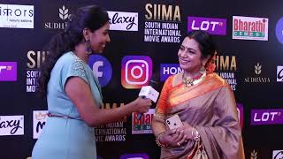 SIIMA 2021 red carpet with actress Poornima Bhagyaraj | DGZ Media