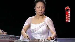 古筝名曲《渔舟唱晚》，美女老师袁莎演奏，余音袅袅！