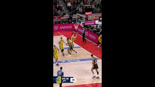 Oscar da Silva with a Spectacular 2 Pt vs. ALBA BERLIN