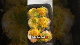 Do you love Dahi Sev Puri?? Tell us in comments below 🤤 #shorts #dahipuri #foodshorts #foodie