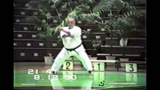 Master Taiji Kase - Tekki Sandan 1990