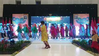 Batik Indonesia line Dance,koreo Anggi Sumeh & Ema R