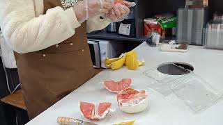 How to peel a grapefruit? 如何剥柚子？