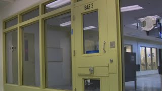 FOX 13 Investigates: New prison in ‘crisis’ as software keeping medication from inmates