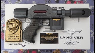 Carlos Ezquerra Lawgiver - Signature Edition