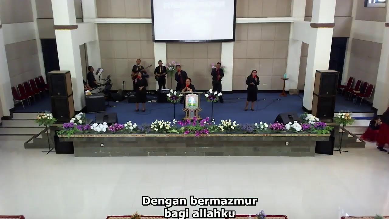 Ibadah Raya Minggu Gereja Pantekosta Di Indonesia (GPdI) Jemaat ...