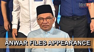 Anwar enters appearance in Mahathir's RM150 million defamation suit