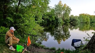 ЛЯЩ з МОРЯ зайшов в СУЛУ! Нічна РИБАЛКА під ПРОЖЕКТОРОМ!!