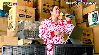 ធុងបាស់គូរ KARAOKE មានម៉ាក្ស VLLIODOR U.S.A 4តឹក 1គូរ កំលាំងបុកបាស់=800W ធុងបាស់នេះលក់ជូន300$