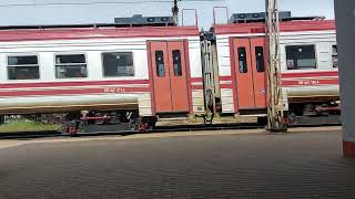 DMU trains DR1AC-185/311+219 passing station Jāņavārti