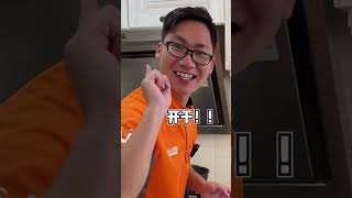 【tik tok抖音热门】带你们认识一下，什么叫真人版 “上门吃鸡”  #自制美食#外卖小哥  #搞笑 #正能量 #生活记录  #万能跑腿 #生活记录   #生活vlog    #抖音热门 #美女