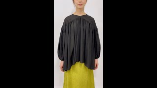 【UR MARKET】Audrey and John Wad VN Gather TuckS PO Blouse