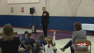 Bishop DeGrood visits Sacred Heart School