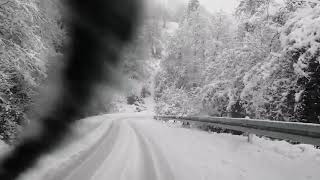 Velike snježne padavine na putu Čajniče--Goražde