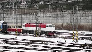 Bardotka 751 033-2 + vagony Bix na cestě do Praha-Kačerov