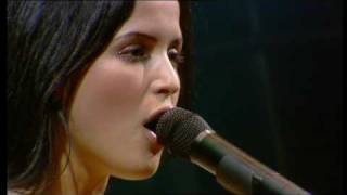 The Corrs-Irresistable & No More Cry "live"